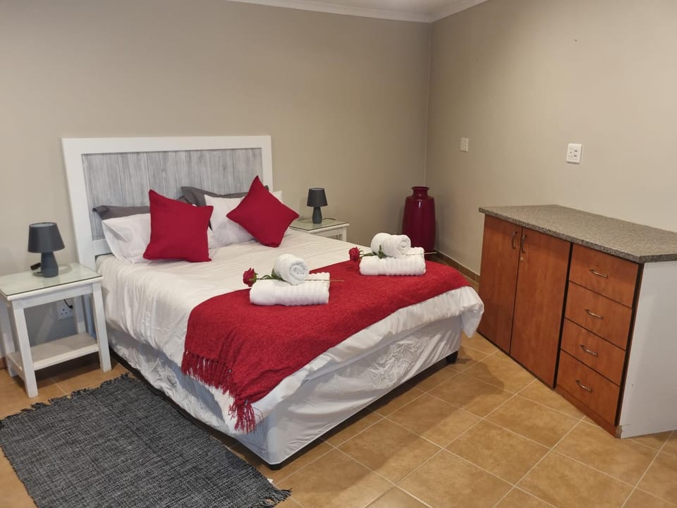 Roosthaven Guesthouse Bed and Breakfast in Pretoria