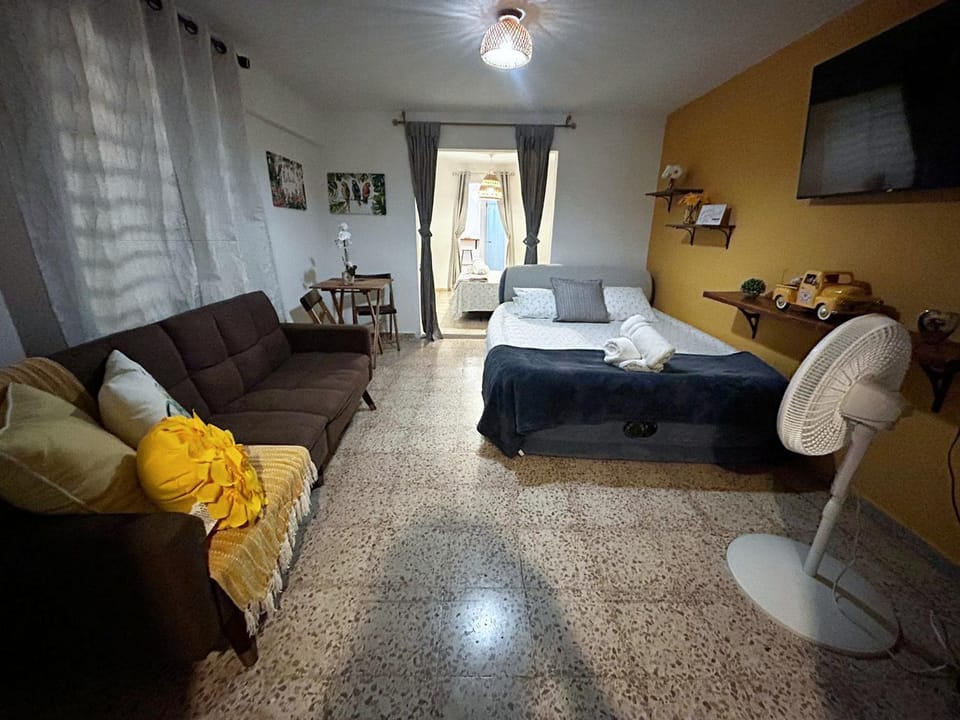 TV and multimedia, Living room, Bedroom
