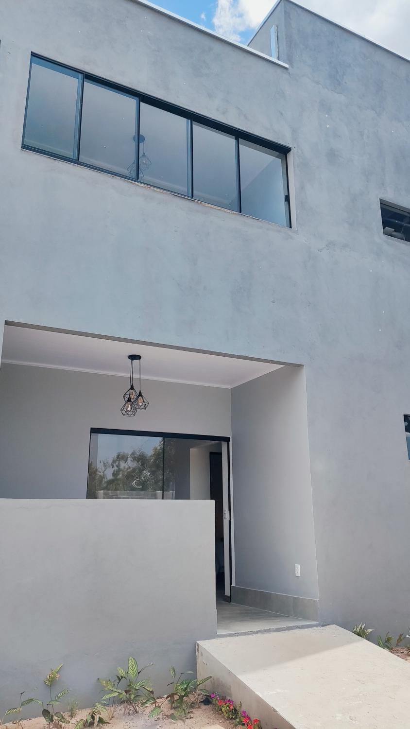Property building, Day, Balcony/Terrace