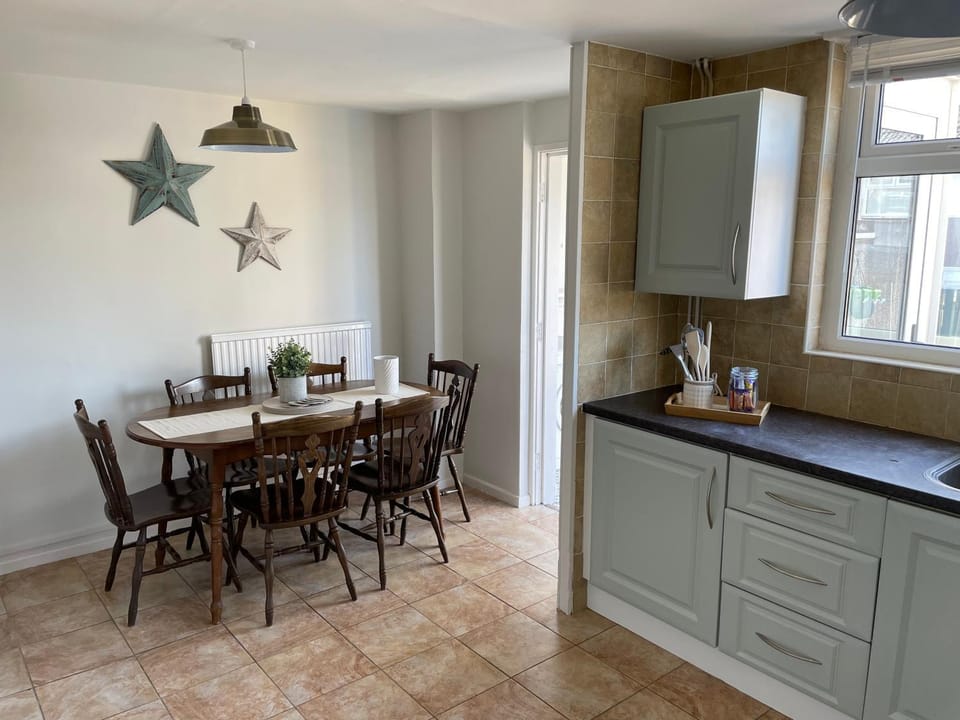 Sea Side Getaway House in Portstewart