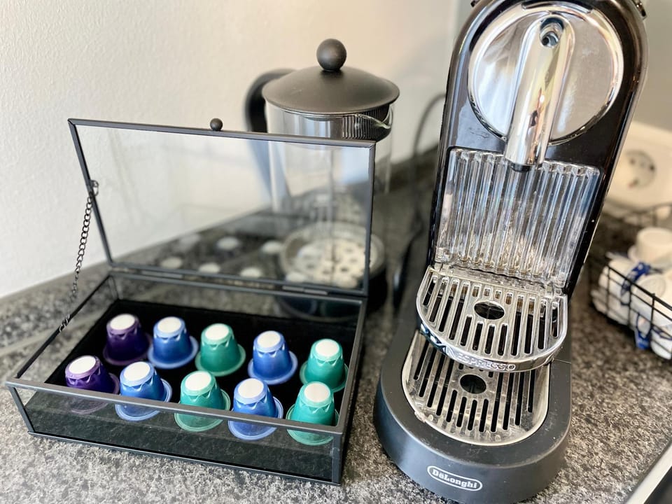 Coffee/tea facilities, Kitchen or kitchenette
