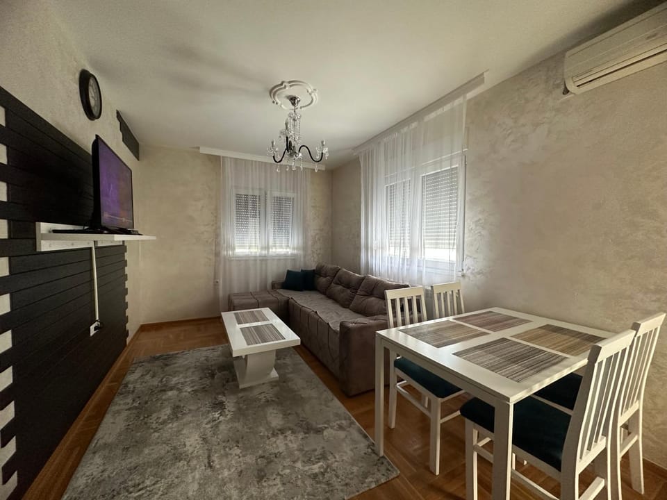 Port 3 Apartment in Belgrade