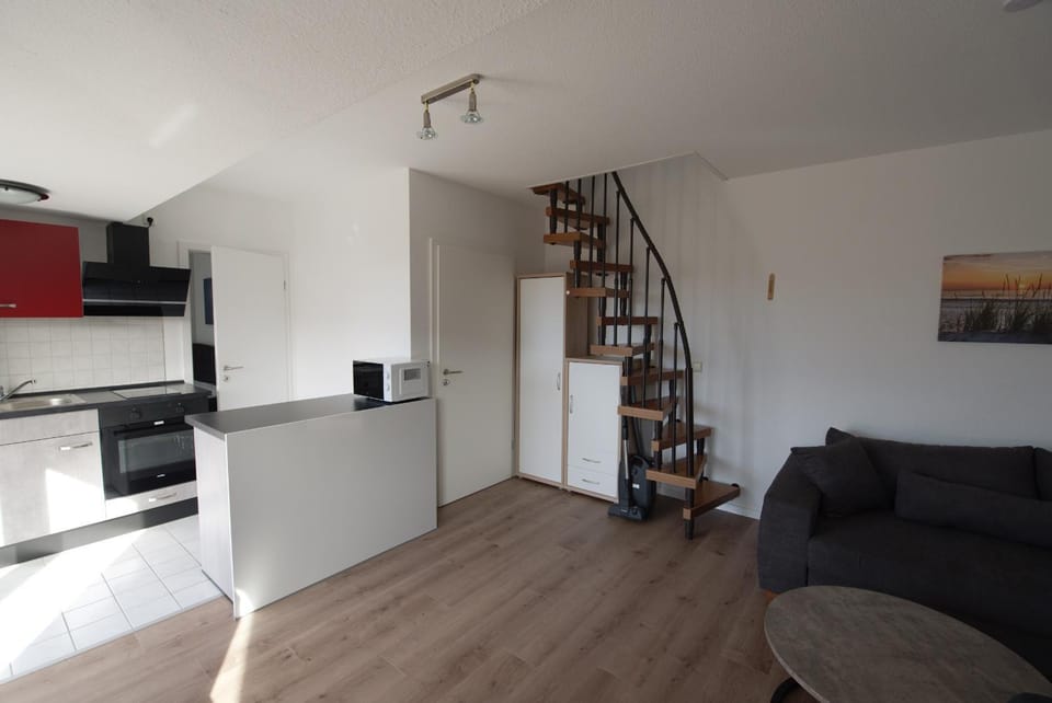Kitchen or kitchenette, Dining area, minibar, stove