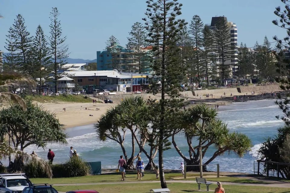 Nearby landmark, Day, People, Natural landscape, Beach, Sea view, group of guests