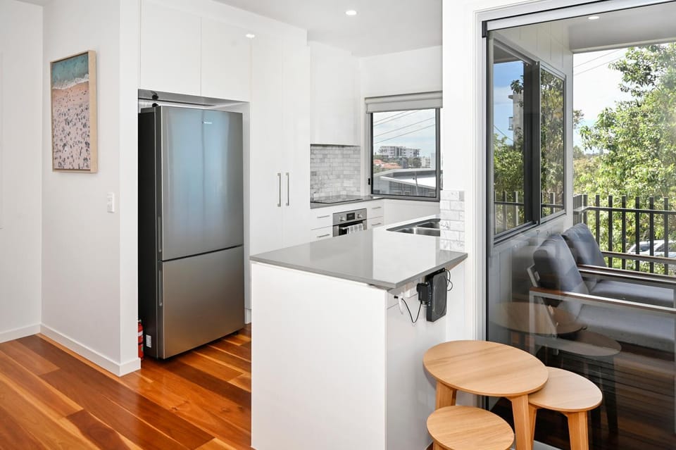 Kitchen or kitchenette, pet friendly, stove