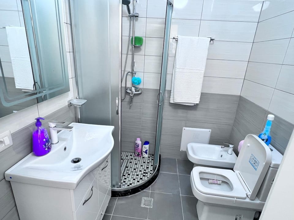 Shower, Bathroom