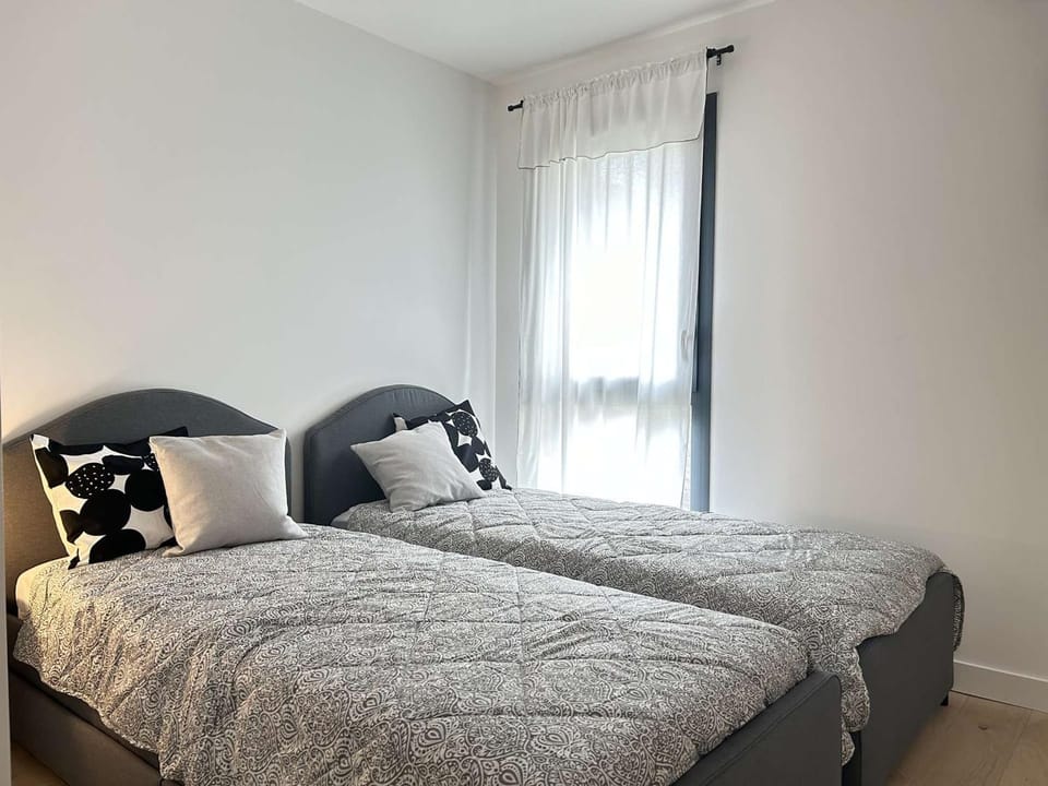 **Sainte-Maxime: Appart Neuf 2 Pièces, Terrasse, Clim, 4 Couchages** - FR-1-226-519 Apartment in Sainte-Maxime