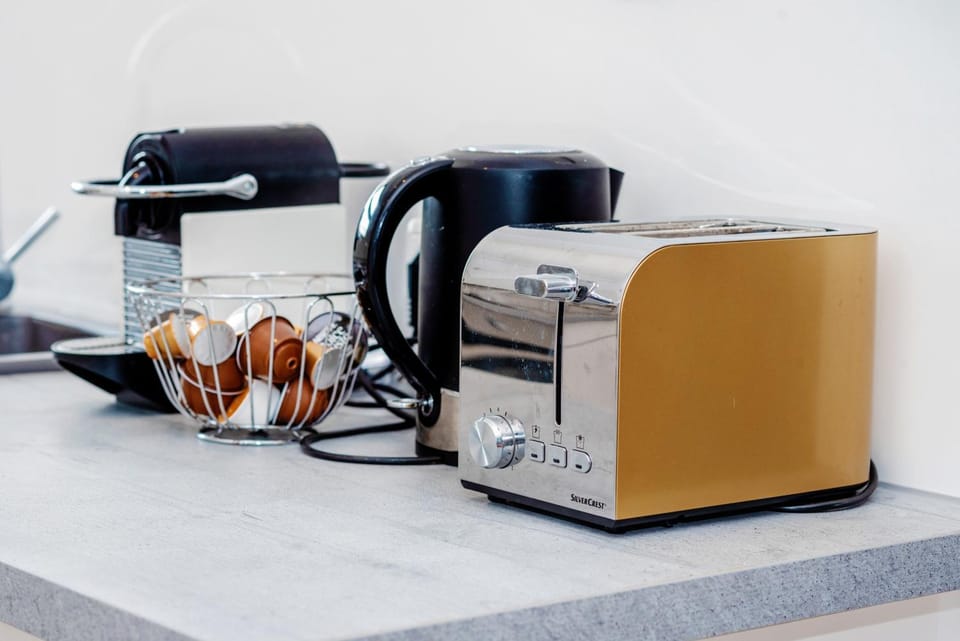 Coffee/tea facilities, Kitchen or kitchenette, toaster