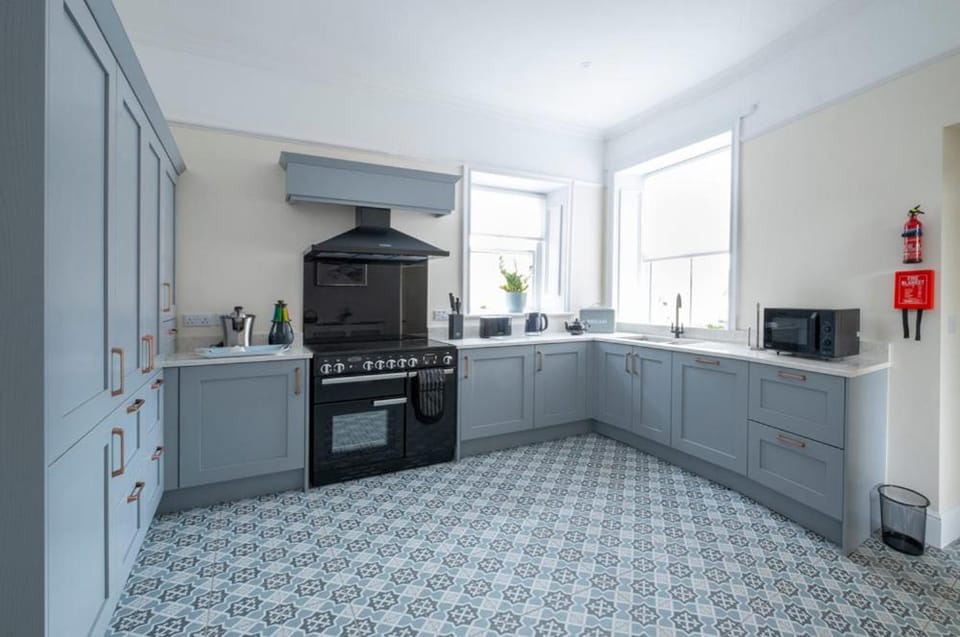 Church Farmhouse - Castle View (4 bedroom) & Church View (2 bedroom) House in Isle of Man