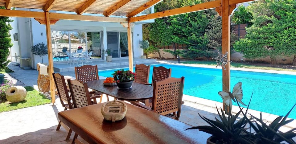 Garden, Seating area, Garden view, Swimming pool