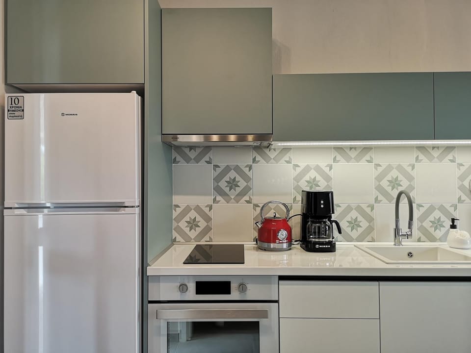 Coffee/tea facilities, pet friendly, stove