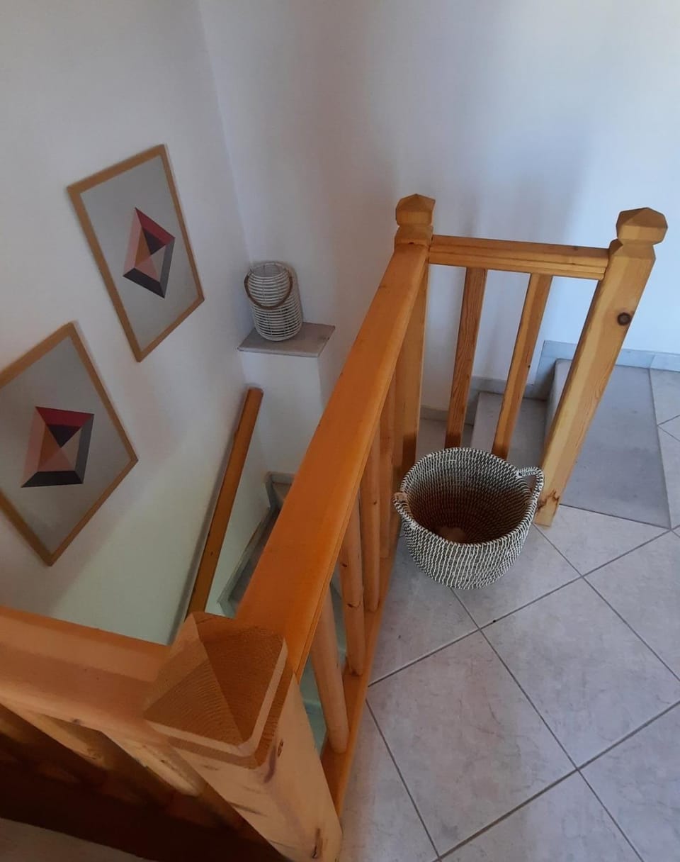 Cyclops apartment House in Milos
