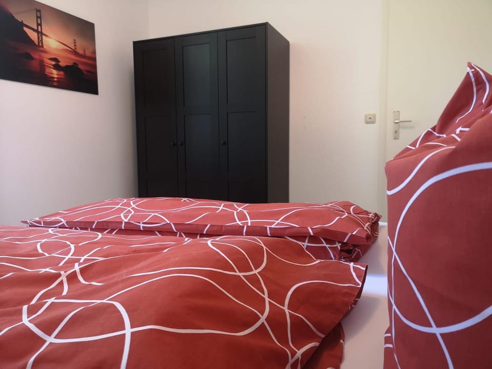 Bed, Photo of the whole room, Bedroom, wardrobe