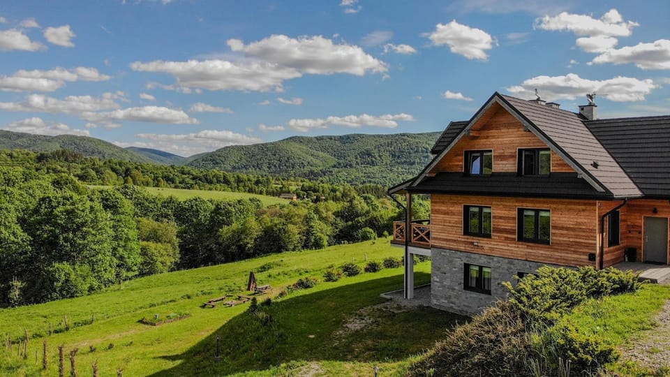Property building, Spring, Summer, Garden, View (from property/room), Mountain view, Area and facilities