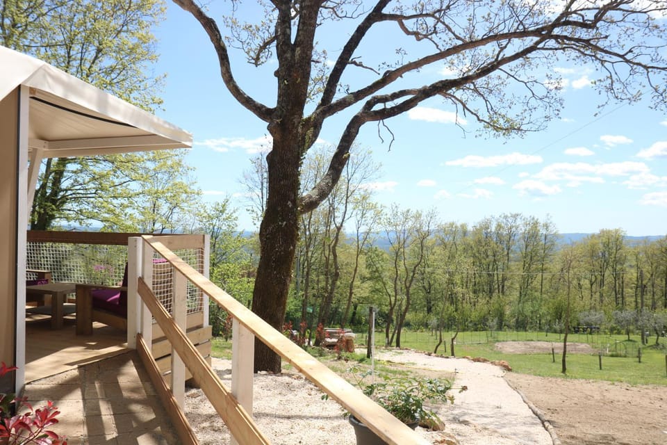 Glamping La Ghianda Luxury tent in Lazio