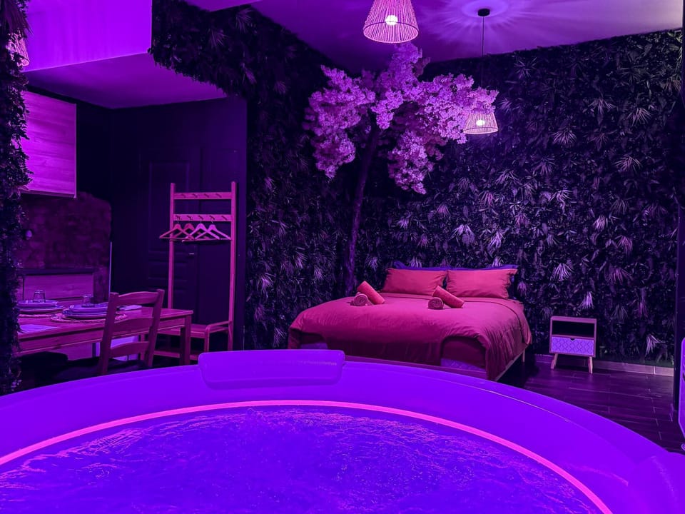 Bed, Hot Tub, View (from property/room), Decorative detail, Bedroom