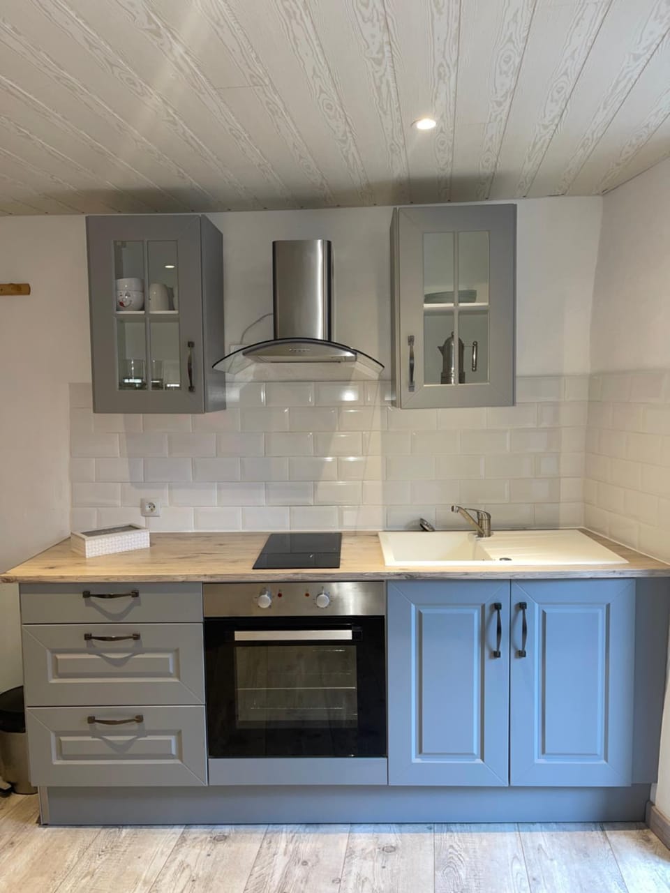 pet friendly, stove