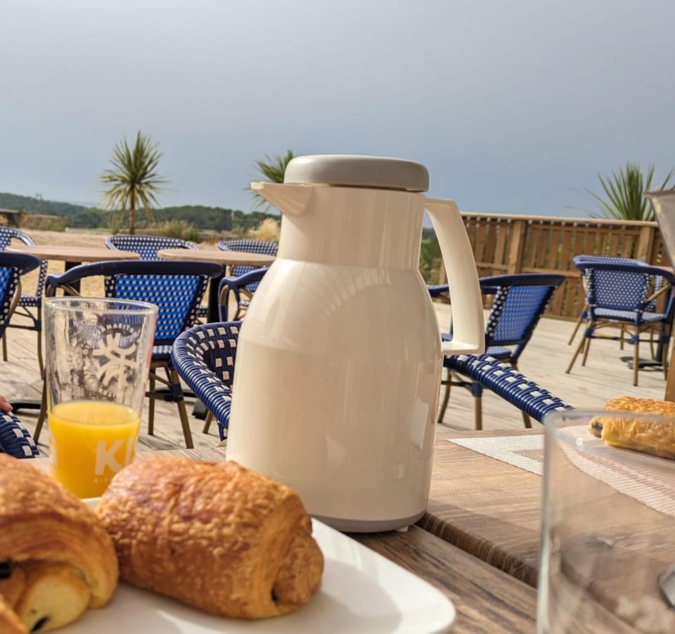 Patio, Lounge or bar, Breakfast, Continental breakfast