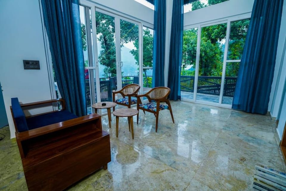 The Apricity Bhimtal House in Uttarakhand