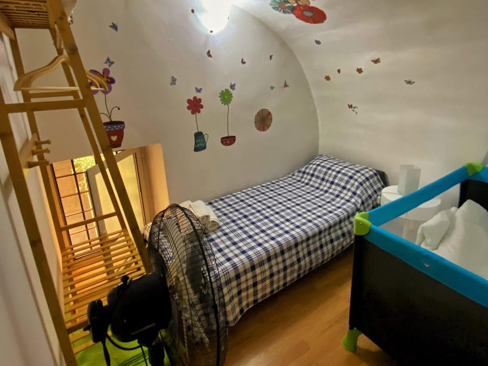 Bed, Bedroom, cot