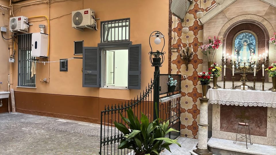 DG lovely home Apartment in Naples