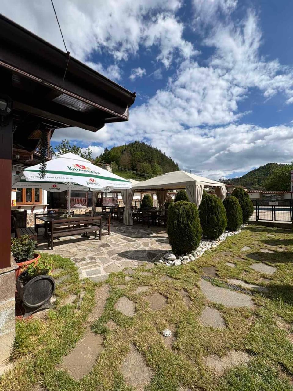 Комплекс Родопски рай, Complex Rodopski Rai Bed and Breakfast in Decentralized Administration of Macedonia and Thrace