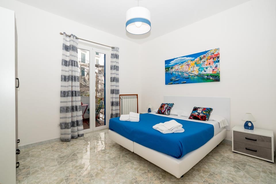 Bed, Balcony/Terrace, Photo of the whole room, Bedroom, wardrobe