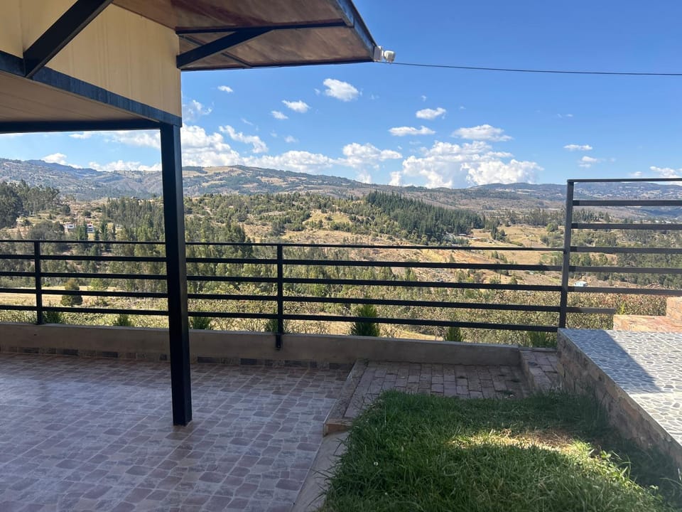 Chalet Íntimo-Delpilar con zona de Jacuzzi ! Campground/ 
RV Resort in Boyaca