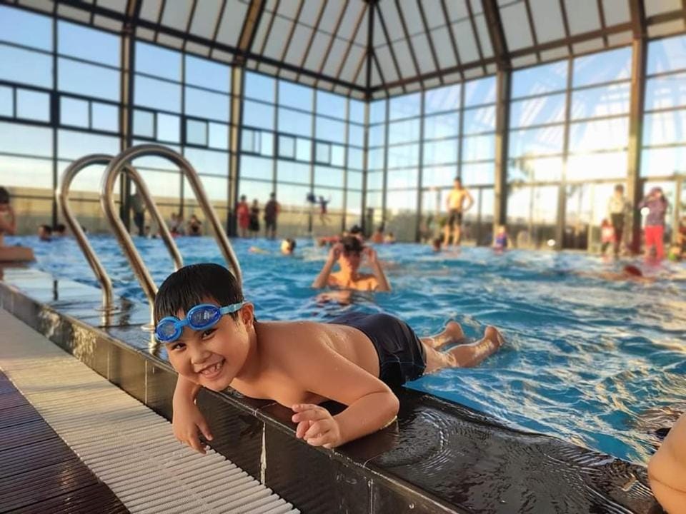 Swimming pool