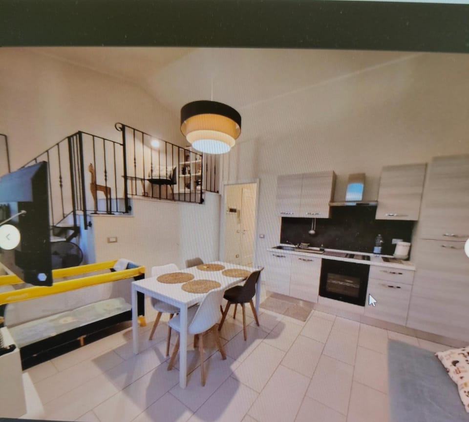 Renaissance Apartment in Marina di Carrara