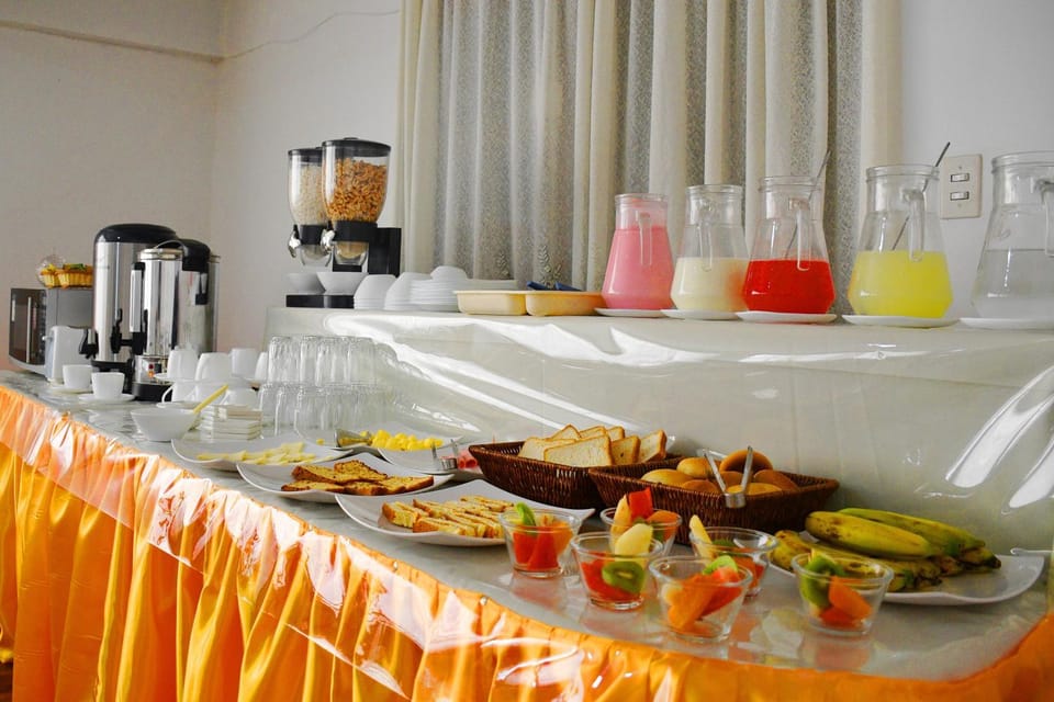 Food and drinks, Food, Breakfast, Continental breakfast, Drinks