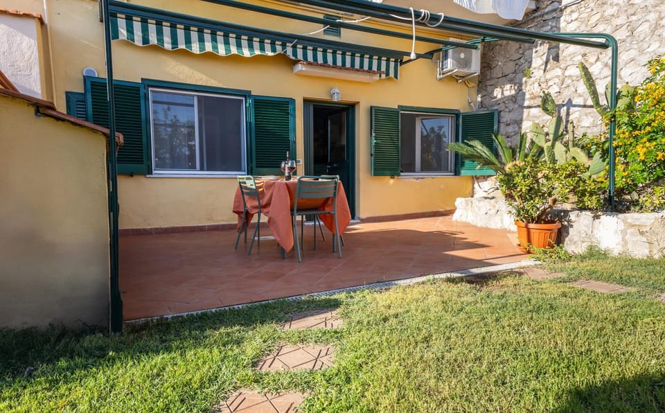 Il Veliero Appartamento con Giardino Apartment in Terracina