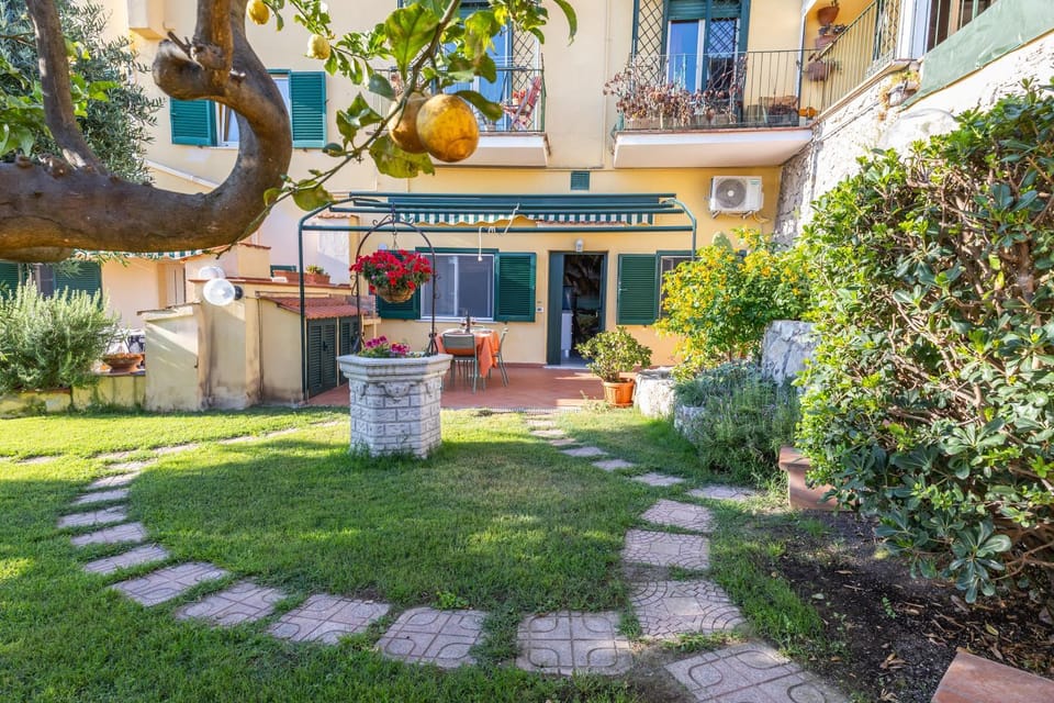 Il Veliero Appartamento con Giardino Apartment in Terracina