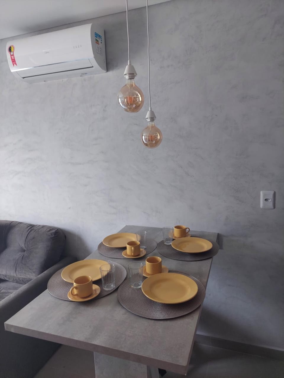 Coffee/tea facilities, Living room, Dining area, air conditioner