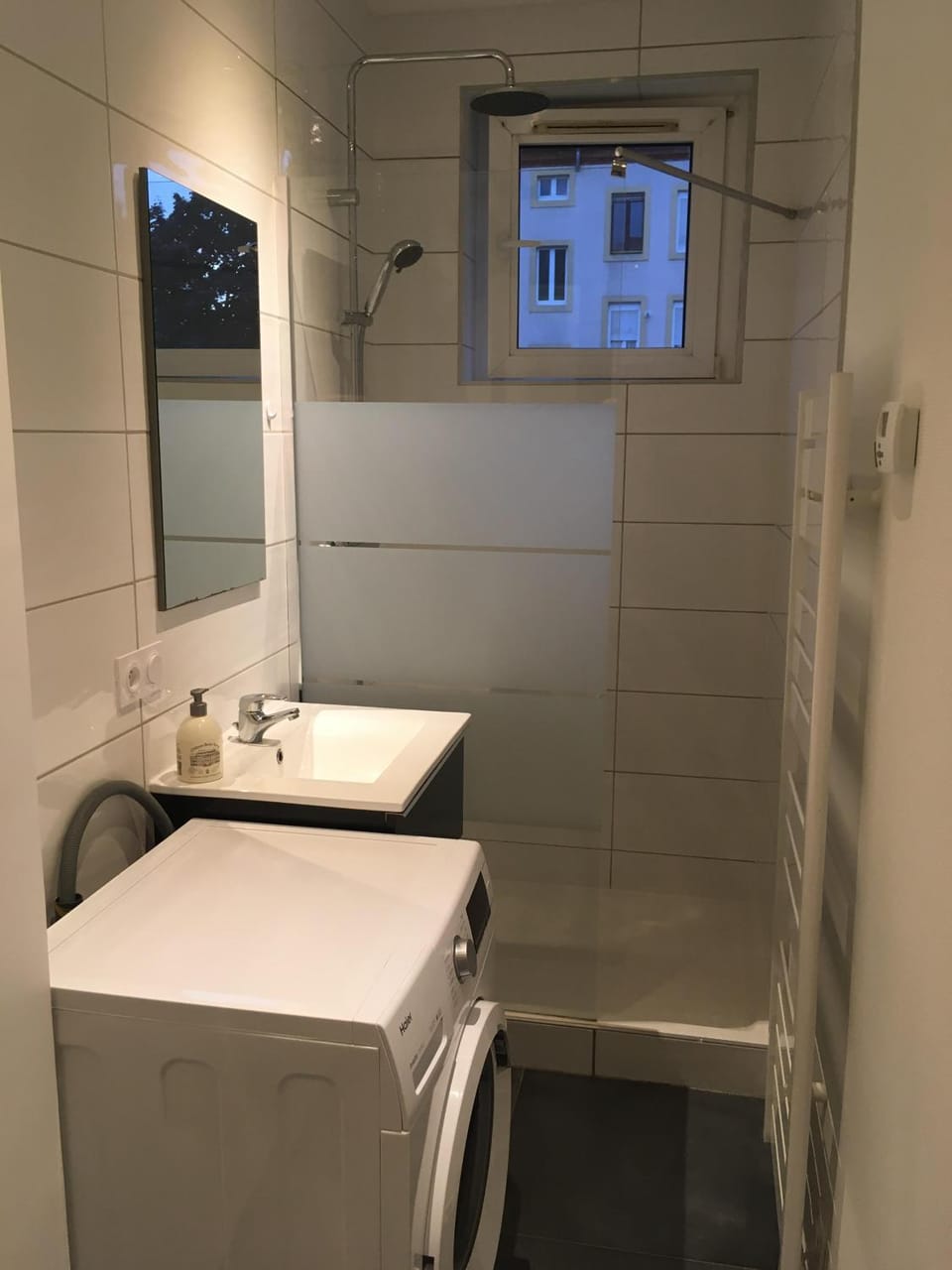 Bathroom, washing machine