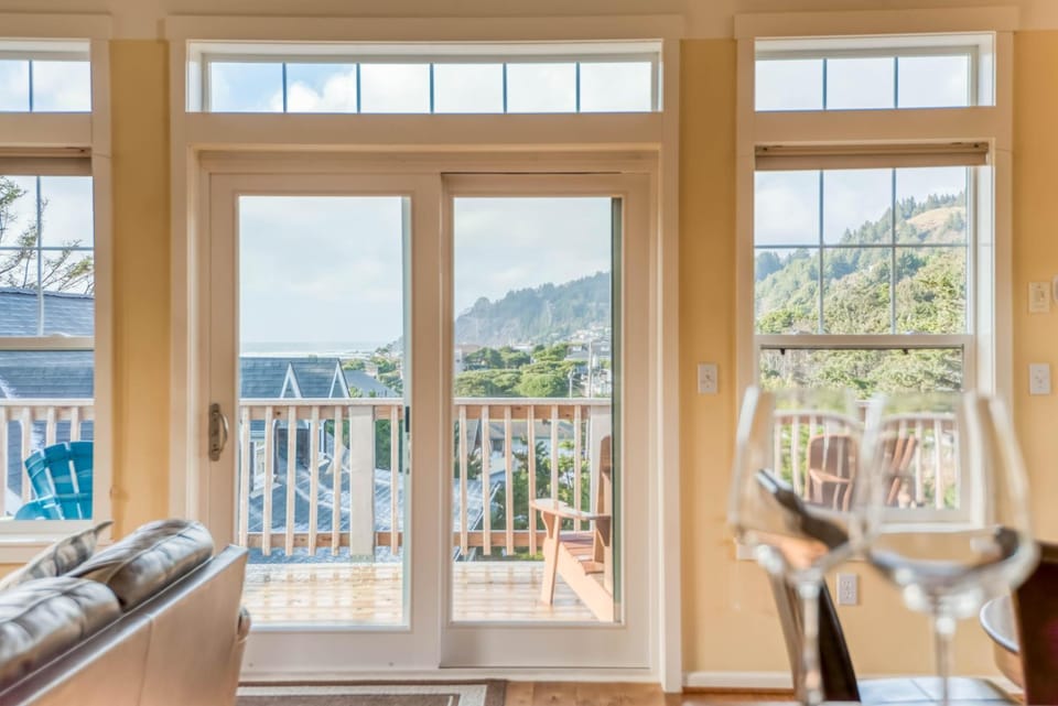 Driftwood at Roads End House in Roads End