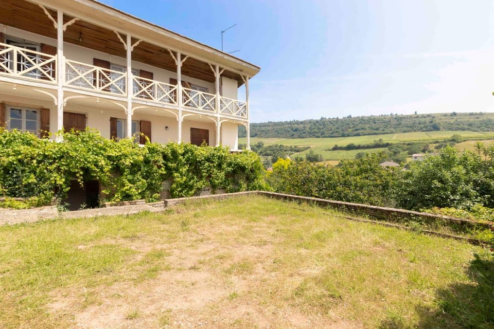 Cabana & La Galerie Mâconnaise House in Bourgogne-Franche-Comté