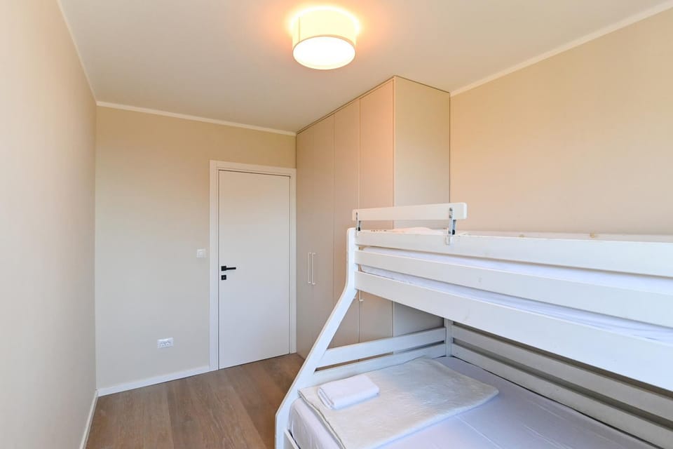 Bedroom, bunk bed, wardrobe
