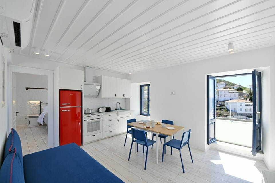 Stone & Sail Apartment in Islands
