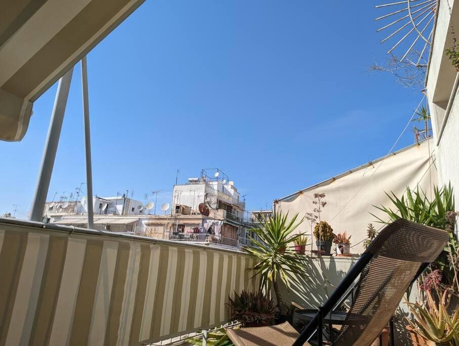 Artistic Flat in the Center of Athens Apartment in Athens