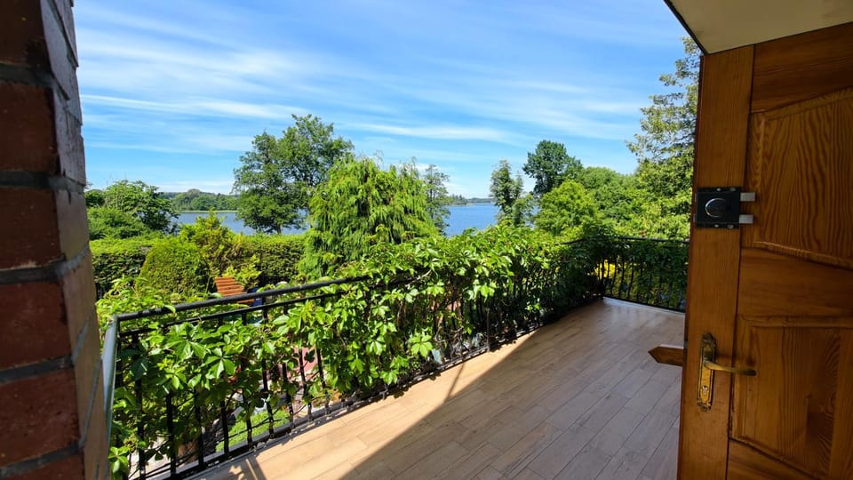 Spring, Day, Natural landscape, Garden, Garden, View (from property/room), Balcony/Terrace, Balcony/Terrace, Garden view, Lake view