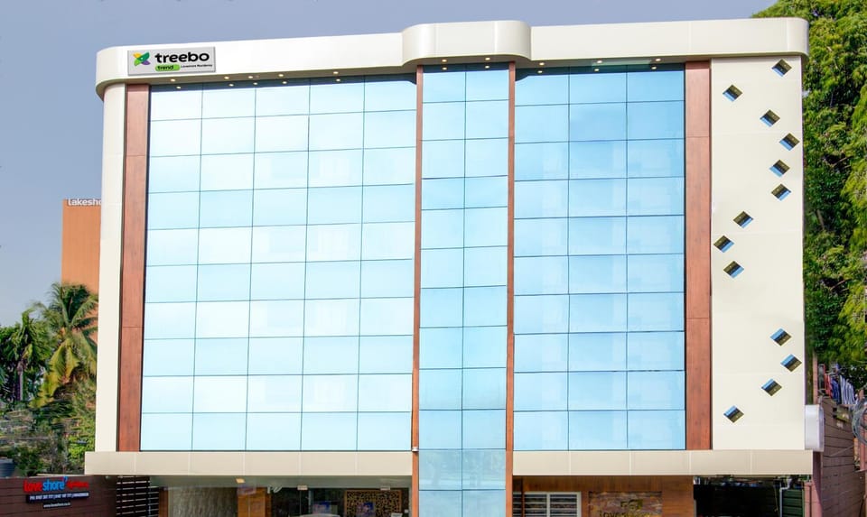 Property building, Facade/entrance