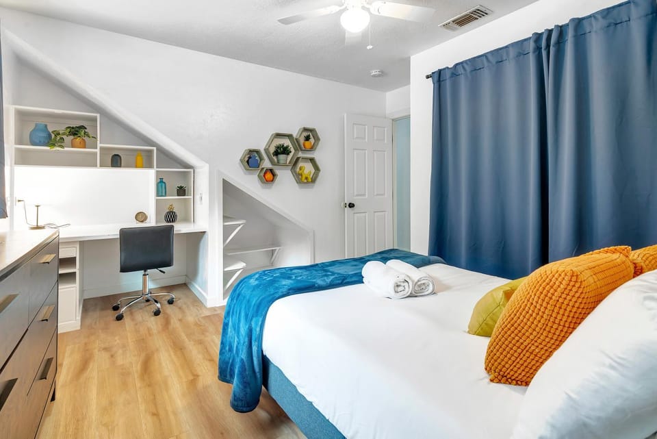 Modern Family Home w/Pool and Hot Tub House in Atascadero