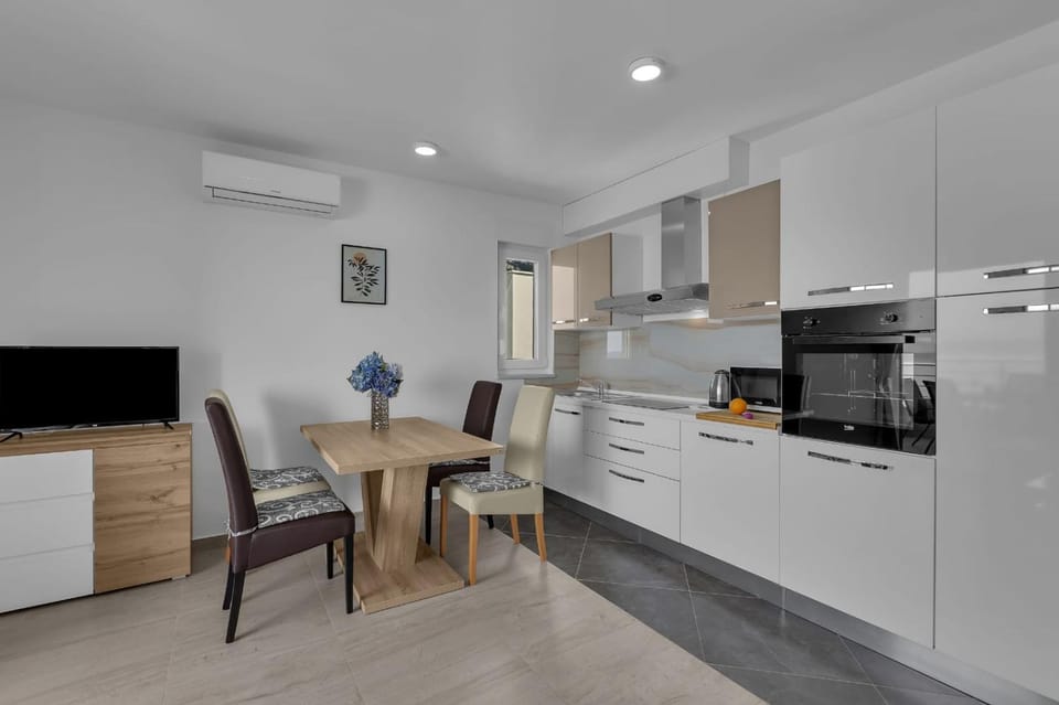 dishwasher, minibar, stove, air conditioner