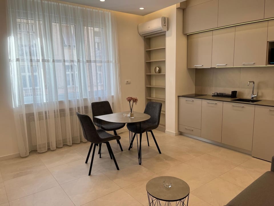 Living room, Seating area, Dining area