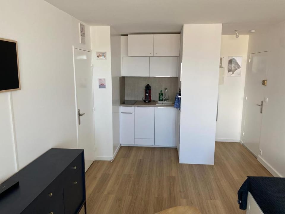 TV and multimedia, minibar, pet friendly, stove