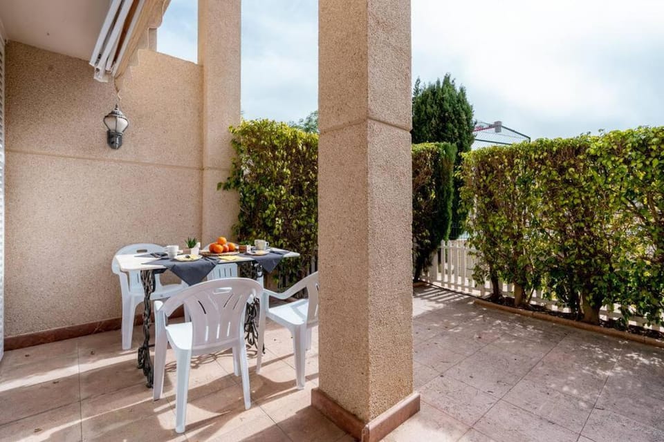 Super duplex in El Campello, Playa de Muchavista Apartment in Alacantí