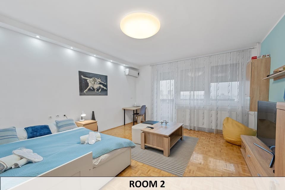 Bed, Balcony/Terrace, Bedroom