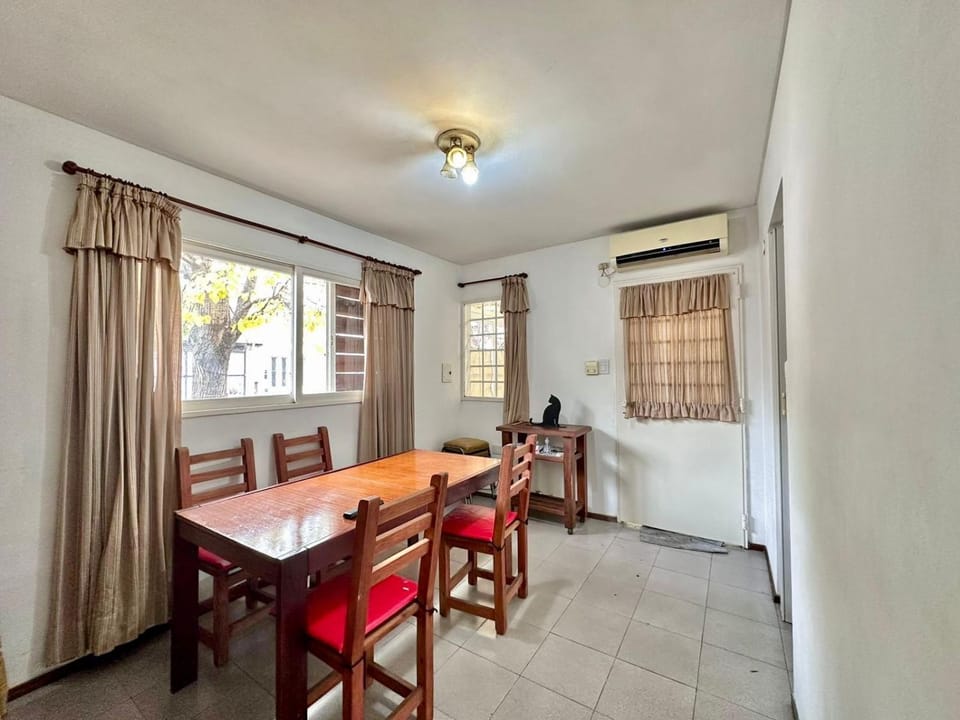 Departamento céntrico, cerca de parque, cochera, Apartment in La Plata