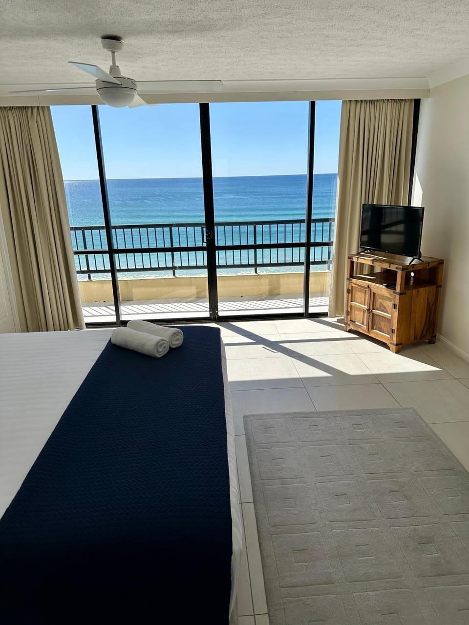 View (from property/room), Balcony/Terrace, Bedroom